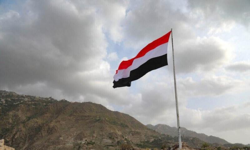 الفرصة الأخيرة قبل فوات الأوان...سياسي يمني كبير يدق ناقوس الخطر