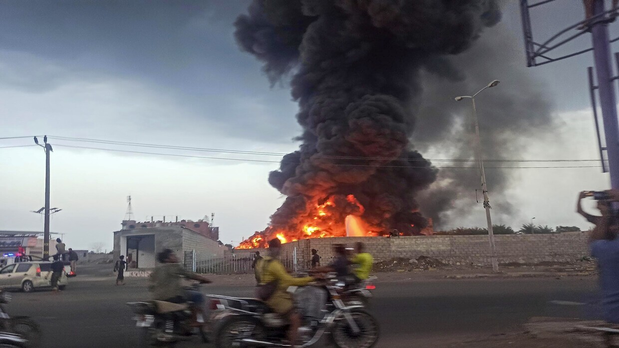 عاجل : وزارة الدفاع الامريكية تكشف عن نتائج القصف الذي استهدف مواقع الحوثيين قبل قليل “بيان”