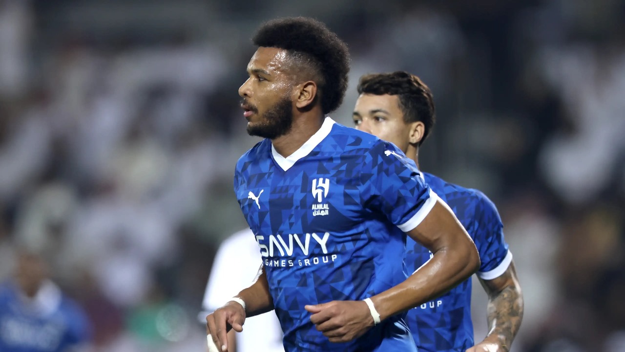  هل سيجدد الهلال العقد مع  البليهي