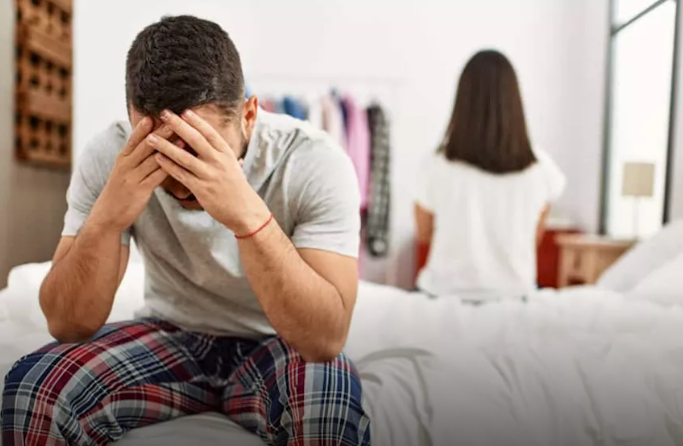 طبيب ذكورة يحذر: ضعف الانتصاب يحدث في هذا العمر
