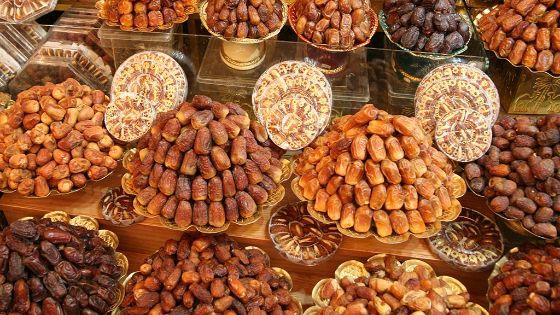 سوق التمور في جازان والإقبال الكبير عليه في رمضان