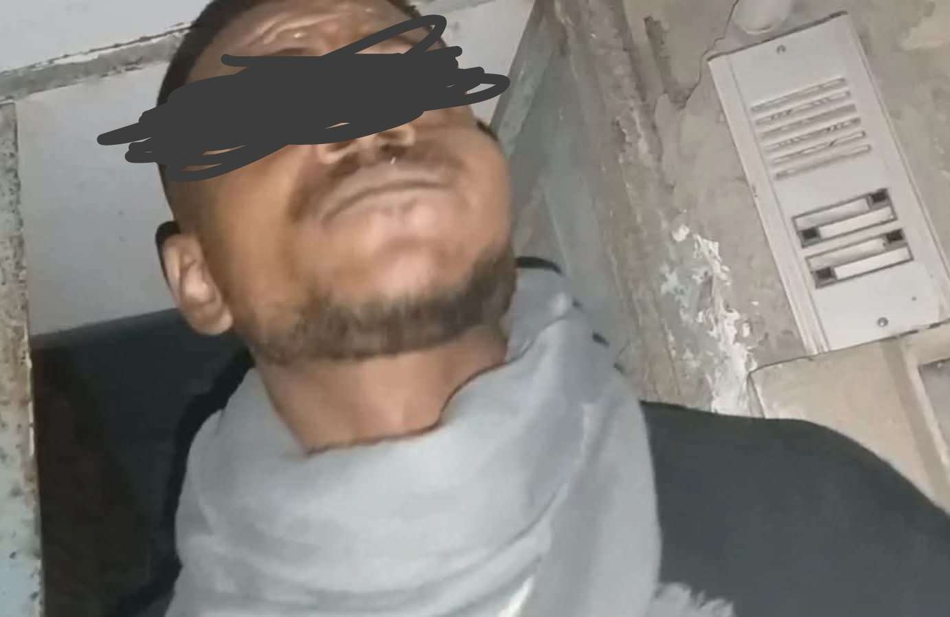 بعد الافراج عنه بسبب اغتصاب طفل.. مواطنون يفشلون محاولة شاب اغتصاب طفل باللحظة الاخيرة بعدن