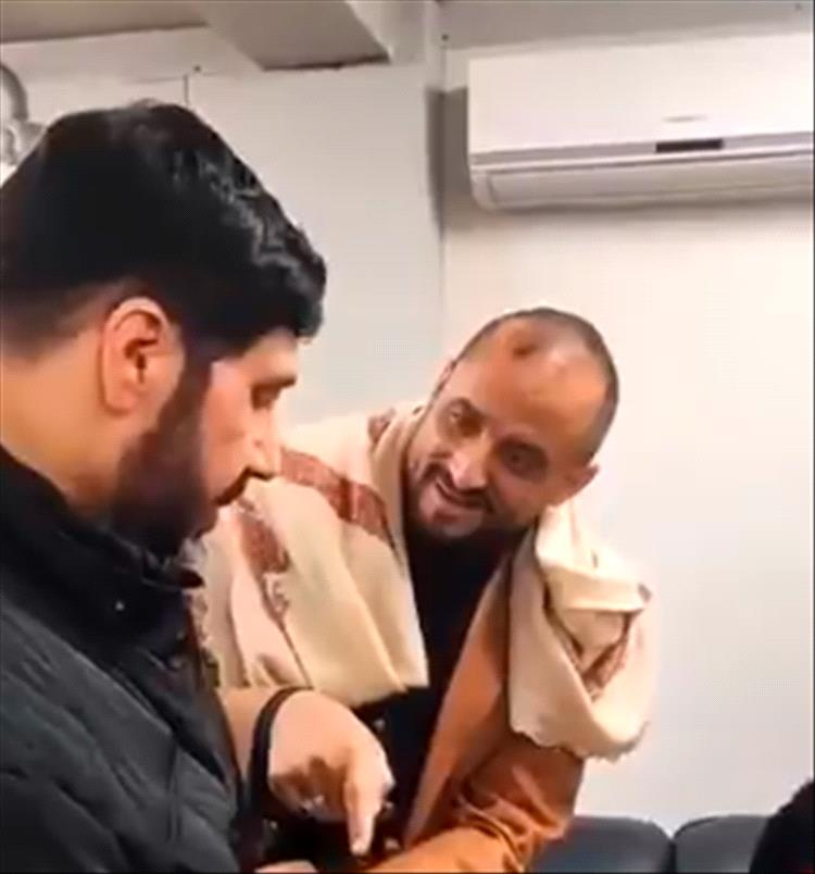 برلماني في صنعاء يكشف حقيقة القيادي الذي اراد يقبل مرافق نصر الله باذلال