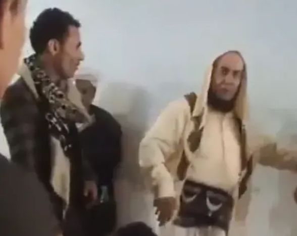 وفاة شاب على يد ”راقي شرعي” خلال جلسة طرد جن في اليمن"شاهد فيديو صادم"