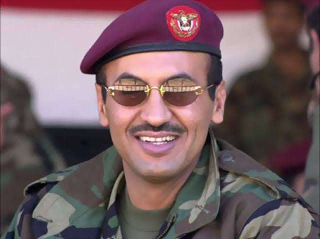 ساعات على قرار فصل السفير احمد علي عبدالله صالح
